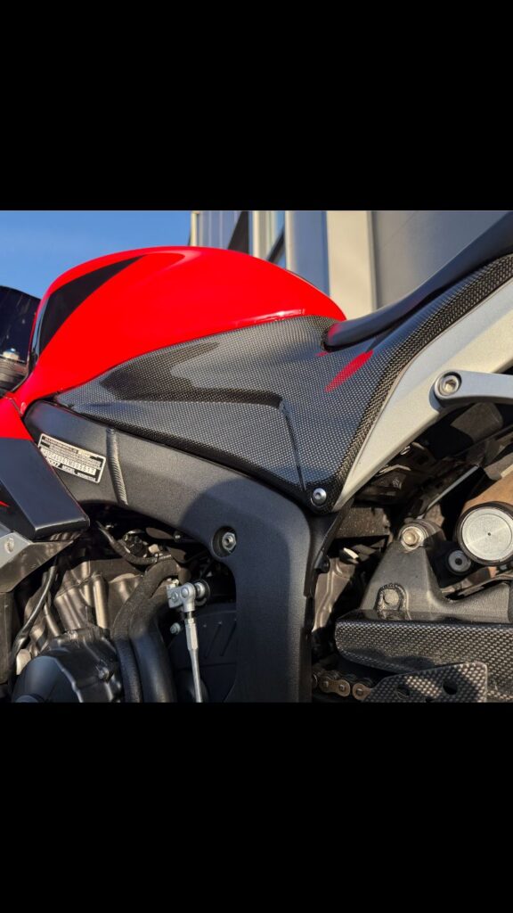 Honda-CBR600RR-2007-rood-1